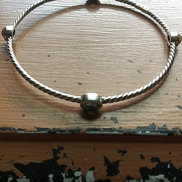 David Yurman Jewelry - David Yurman cable bangle with 4 peridots